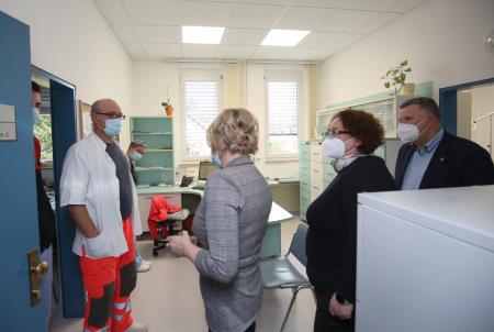 PREGLED NALOŽB V ZD CERKNICA 08 FOTO LJUBO VUKELIČ